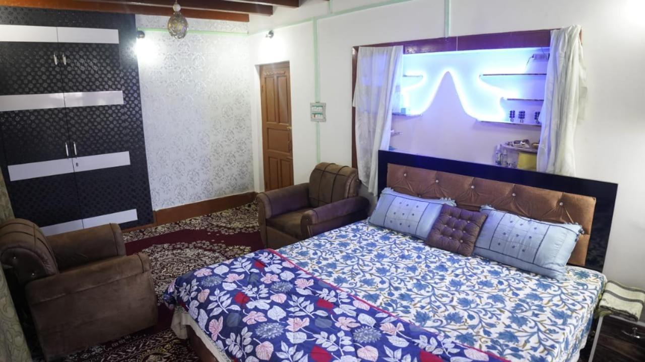 Wani Guest House Гулмарг Екстериор снимка